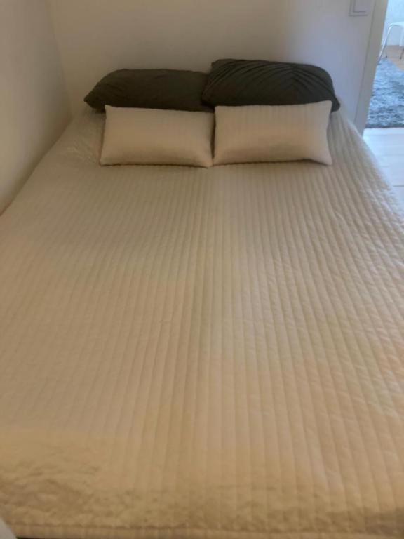 Mehri Bed & Breakfast Uppsala Exterior foto